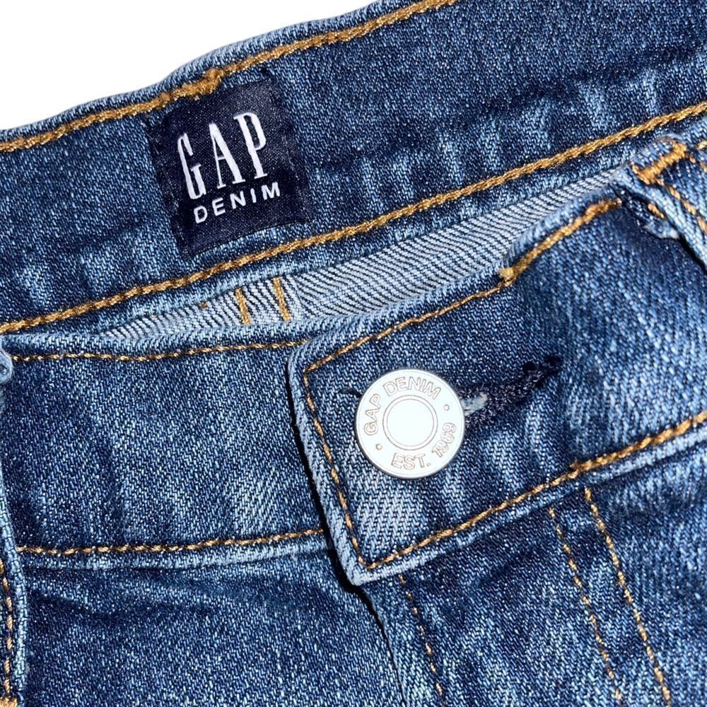 GAP Jean  - Picture 3 of 5